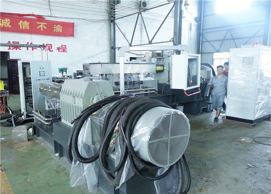 Porcellana espulsore a due fasi 600kg/hr per il sistema di granulazione del PVC con il sistema di pelletizzazione fornitore